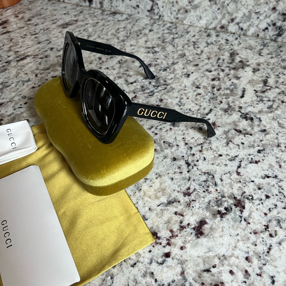 Gucci Black With Gold outlining Sunglasses!!! ☀️ - Picture 2 of 6